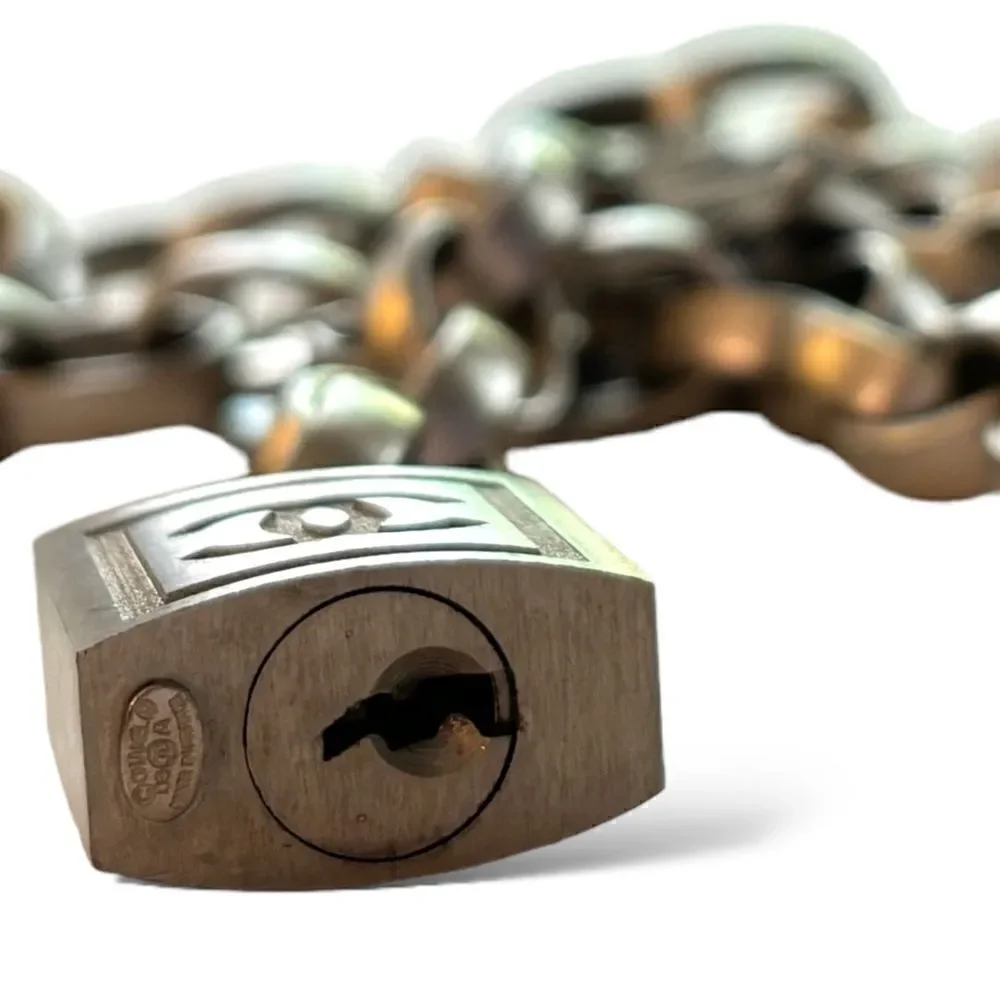 CHANEL 2003 CC Logo Padlock Chainlink Belt/Necklace in Silver
